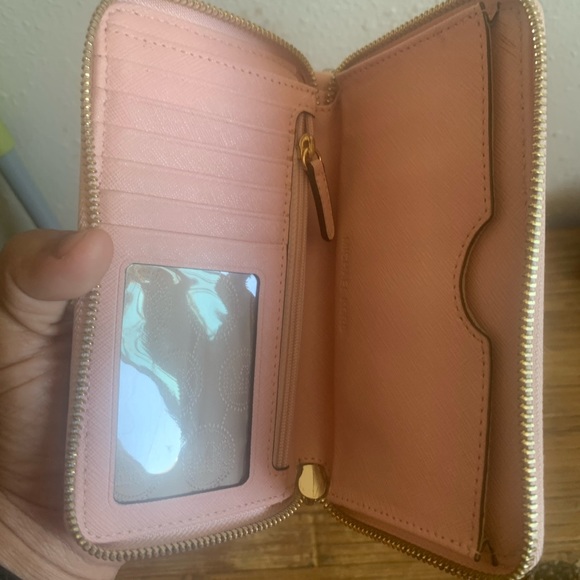 Wallet - Picture 10 of 16